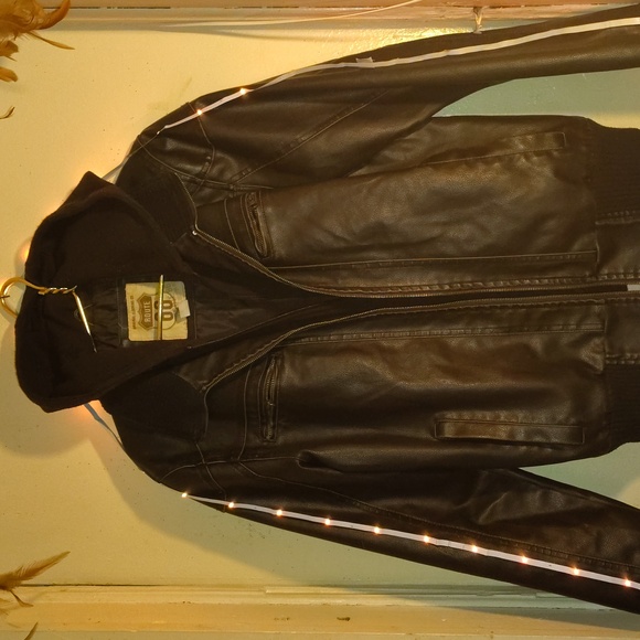 Route 66 leather jacket size Medium mens. Color black with liner. - Picture 4 of 8